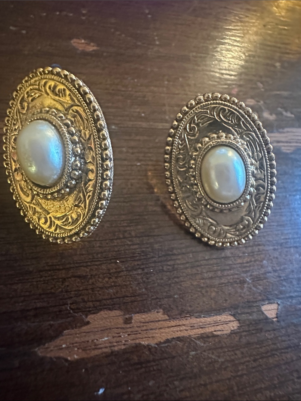 1” real Pearl, gold plated? stud earrings, so beautiful!